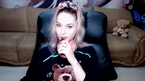private open online show from 12.03.24