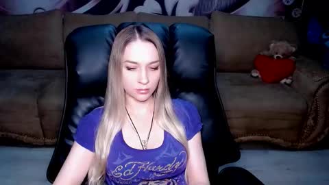 private open online show from 10.12.25