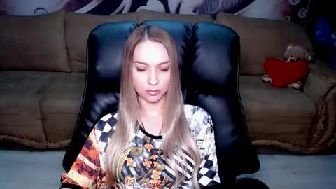 private open online show from 12.04.25