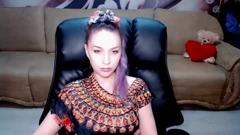private open online show from 02.20.26