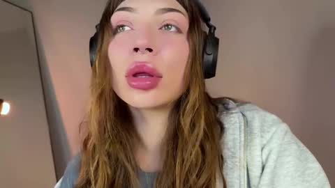 Elsa online show from 03.12.25