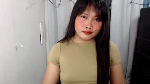 lovely_carmen_intown online show from 10.04.25
