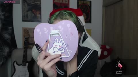 Cassie online show from 12.26.24