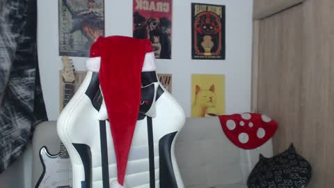 Cassie online show from 12.31.24