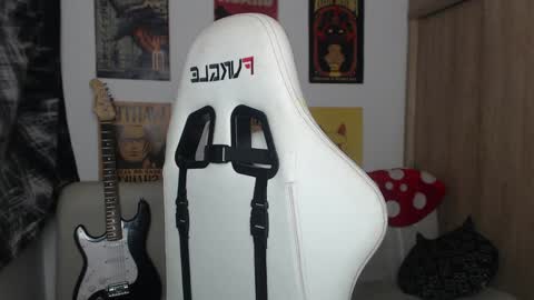 Cassie online show from 01.02.25