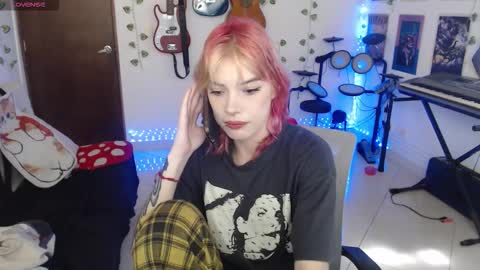 Cassie online show from 12.18.25