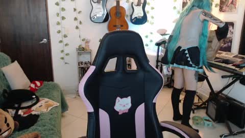 Cassie online show from 04.10.26