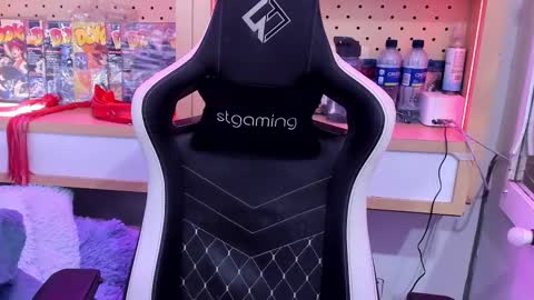 Chloe online show from 02.26.25