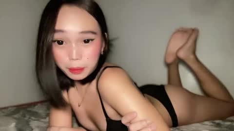 lovely_cittie18 online show from 11.21.25