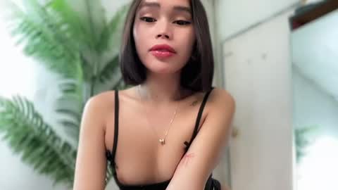 lovely_cittie18 online show from 05.18.26