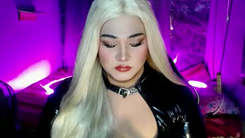 lovely_coleen online show from 11.29.25