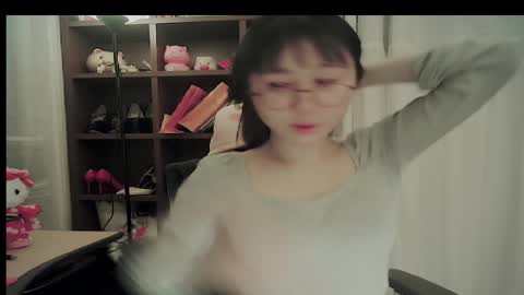 DANA KIM online show from 03.04.26