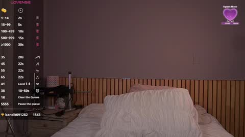 Snapshot of lovely_emma18 chatting on 01.23.25 Emma online show from 01.23.25