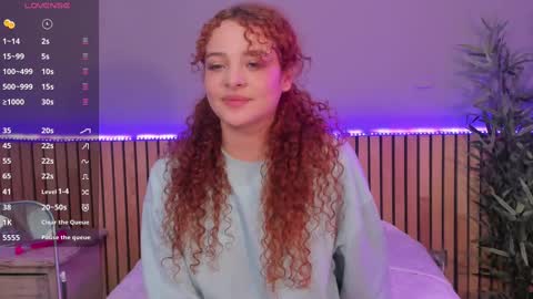 Snapshot of lovely_emma18 chatting on 03.11.25 Emma online show from 03.11.25