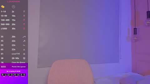 Snapshot of lovely_emma18 chatting on 10.01.25 Emma online show from 10.01.25