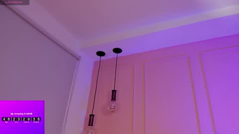 Snapshot of lovely_emma18 chatting on 10.06.25 Emma online show from 10.06.25