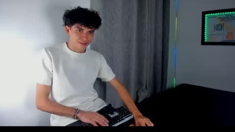 Salo online show from 04.14.26