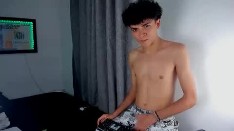 Salo online show from 04.15.26