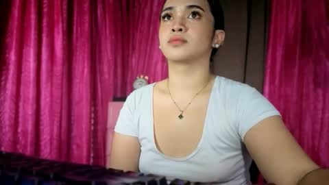 LOVE online show from 12.14.25