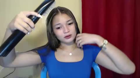 Lovely Laura online show from 12.19.24