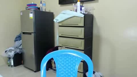 Lovely Laura online show from 01.09.25