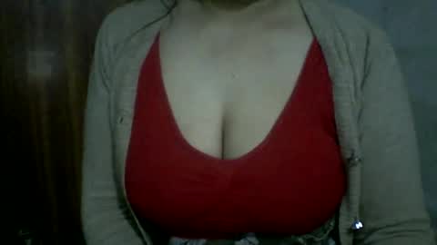 Snapshot of lovely_sweet_girl chatting on 02.08.25 katrina follow me guys online show from 02.08.25