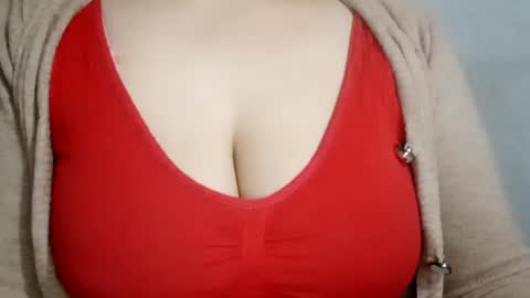 Snapshot of lovely_sweet_girl chatting on 03.07.25 katrina follow me guys online show from 03.07.25