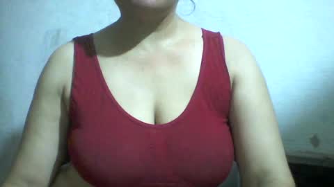 Snapshot of lovely_sweet_girl chatting on 08.01.26 katrina follow me guys online show from 08.01.26