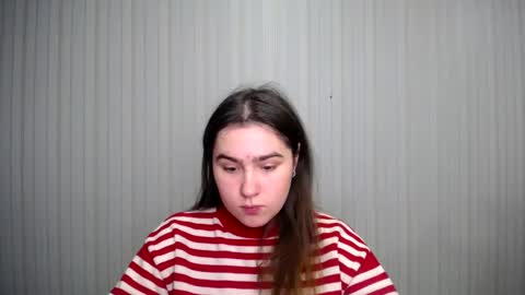 Snapshot of lovelyangel_xx chatting on 12.09.24 lovelyangel_xx online show from 12.09.24