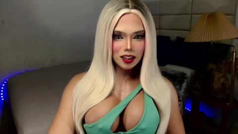 LOVELY CAREL 777 online show from 11.17.25