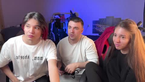 lovelydany3 online show from 12.19.24