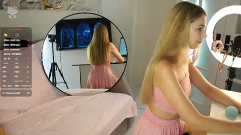Snapshot of lovelygracee chatting on 06.14.26 lovelygracee online show from 06.14.26