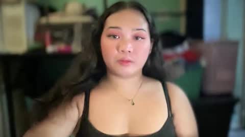 Snapshot of lovelyhot_christinexx chatting on 12.16.25 Christine online show from 12.16.25