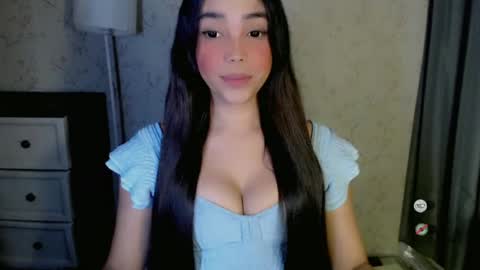 Snapshot of lovelylaiza chatting on 06.23.26 Cutie Laiza online show from 06.23.26