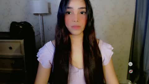 Snapshot of lovelylaiza chatting on 06.27.26 Cutie Laiza online show from 06.27.26