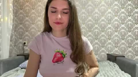 Mia online show from 05.20.26