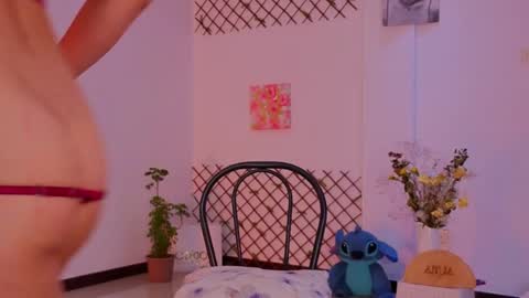 lovelymoon_ online show from 05.15.26