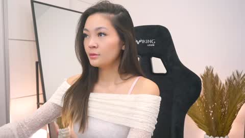 kim online show from 01.24.25