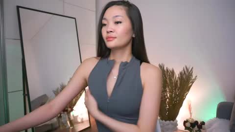 kim online show from 02.12.25