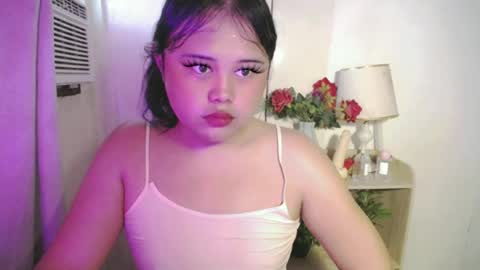 Snapshot of lovelypinaychubsx chatting on 06.20.26 lovely online show from 06.20.26