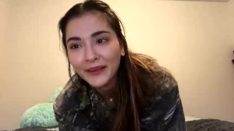 Snapshot of lovelyqueenaria chatting on 10.15.25 Queen Aria online show from 10.15.25
