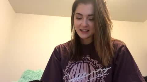 Queen Aria  online show from 10.30.25