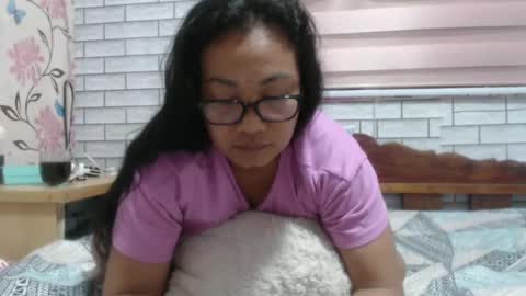 Angelquey online show from 02.14.25