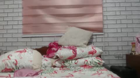 Angelquey online show from 02.26.25