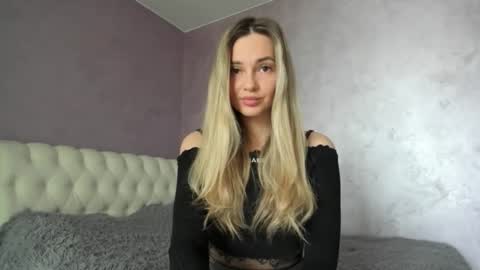 Lovely Rose online show from 03.28.26