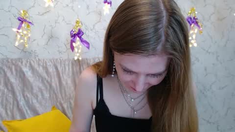 Mary Love online show from 01.05.26