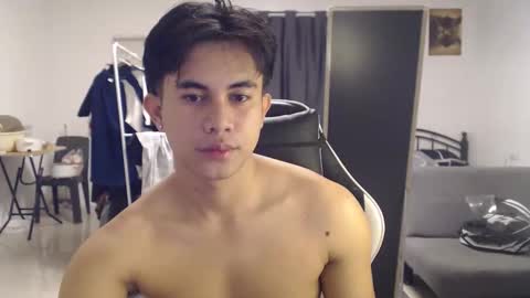 loverboyph04 online show from 09.18.25