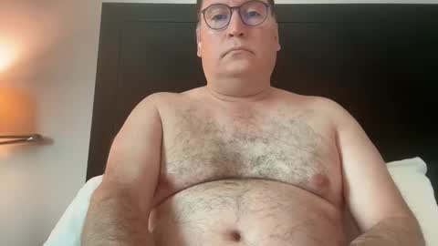 Snapshot of loverhorny0202 chatting on 05.18.26 Enjoy all me Gostoso online show from 05.18.26