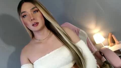 lovers moon22 online show from 12.15.24