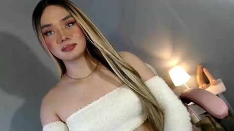 lovers moon22 online show from 12.18.24